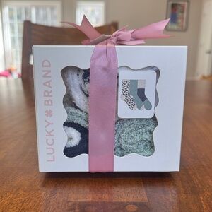 NWT Still in Box Lucky Brand Soft Knit Socks Set with Pink Ribbon